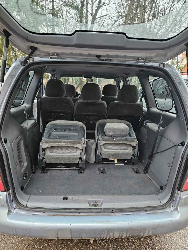 Hyundai Trajet, снимка 7 - Автомобили и джипове - 48789595