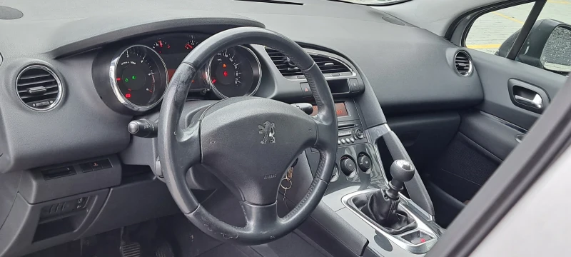 Peugeot 3008 1.6HDI, снимка 10 - Автомобили и джипове - 49418327