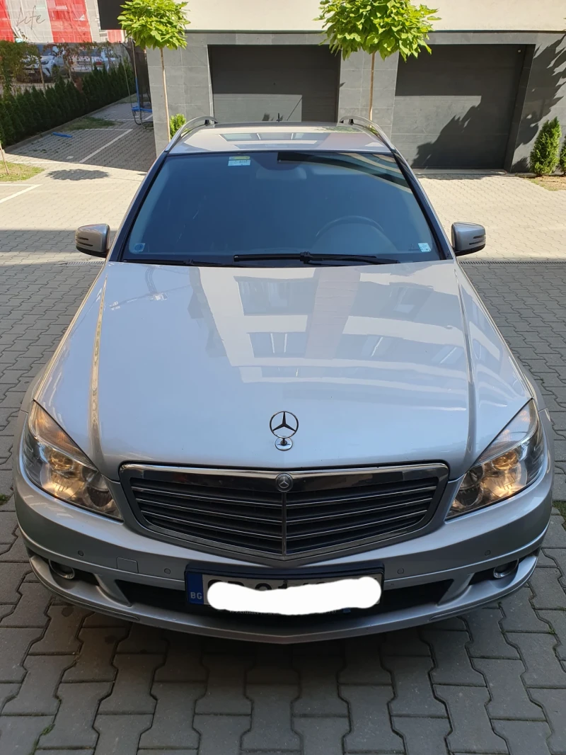 Mercedes-Benz C 220, снимка 1 - Автомобили и джипове - 49589942