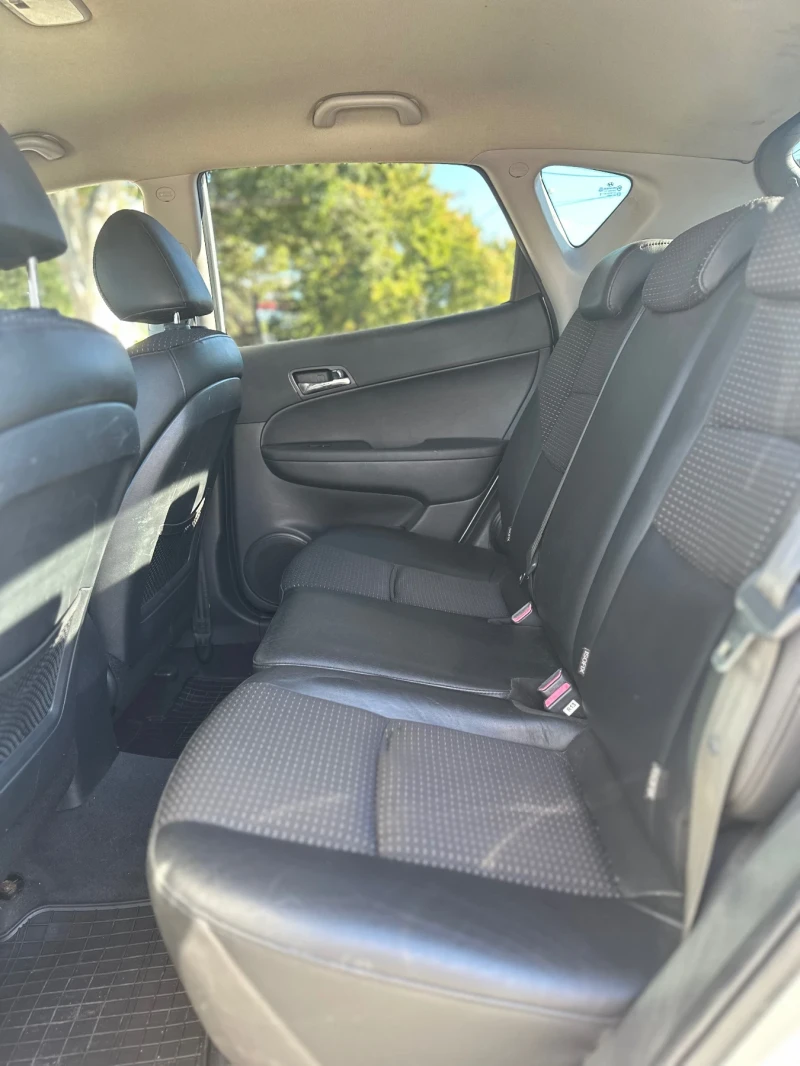 Hyundai I30 1.6i, снимка 10 - Автомобили и джипове - 51784806