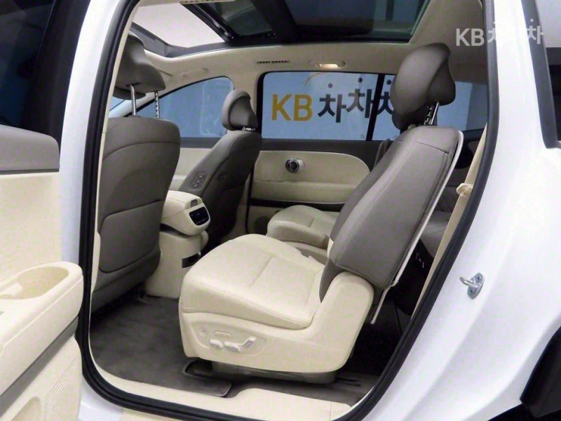 Hyundai Ioniq 9 EV AWD ЛИЗИНГ БЕЗ ПЪРВ.ВН, снимка 11 - Автомобили и джипове - 52650476