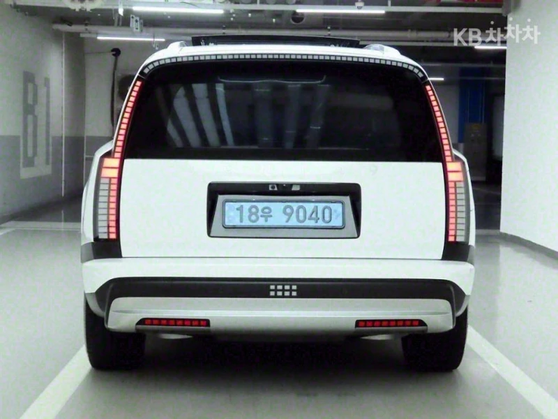 Hyundai Ioniq 9 EV AWD ЛИЗИНГ БЕЗ ПЪРВ.ВН, снимка 3 - Автомобили и джипове - 52650476