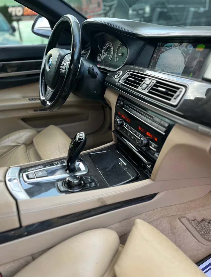 BMW 740 RECARO* HEAD-UP* FULL MAX* СОБСТВЕН ЛИЗИНГ, снимка 10 - Автомобили и джипове - 52110034