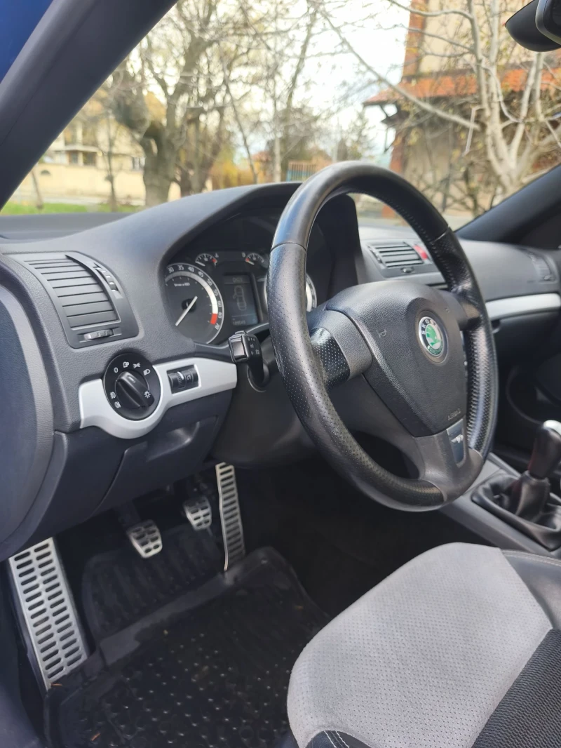 Skoda Octavia VRS Евро 4, снимка 10 - Автомобили и джипове - 52692286