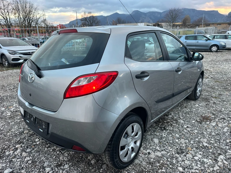 Mazda 2 1.3I 75KC, снимка 5 - Автомобили и джипове - 52753506