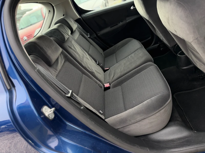 Peugeot 207 1.4i 90кс КЛИМАТИК , снимка 13 - Автомобили и джипове - 53025429