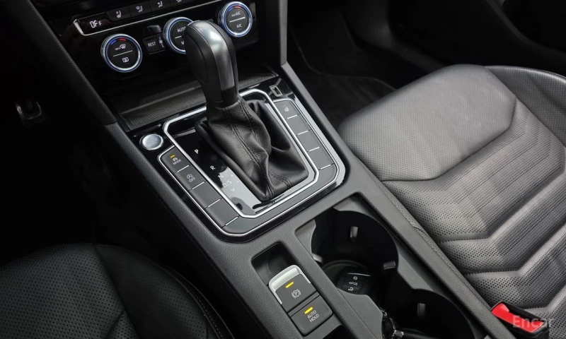 VW Arteon, снимка 9 - Автомобили и джипове - 53043487