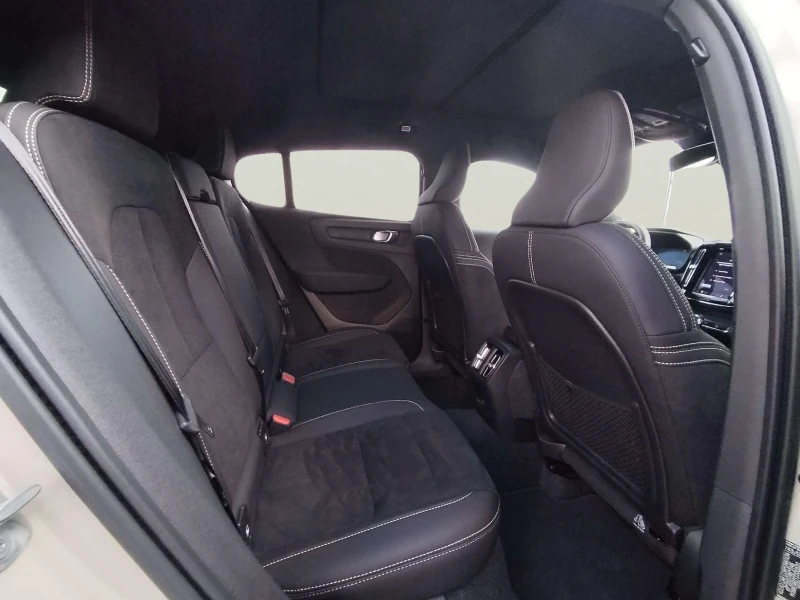 Volvo C40 Twin motor, снимка 10 - Автомобили и джипове - 53046706