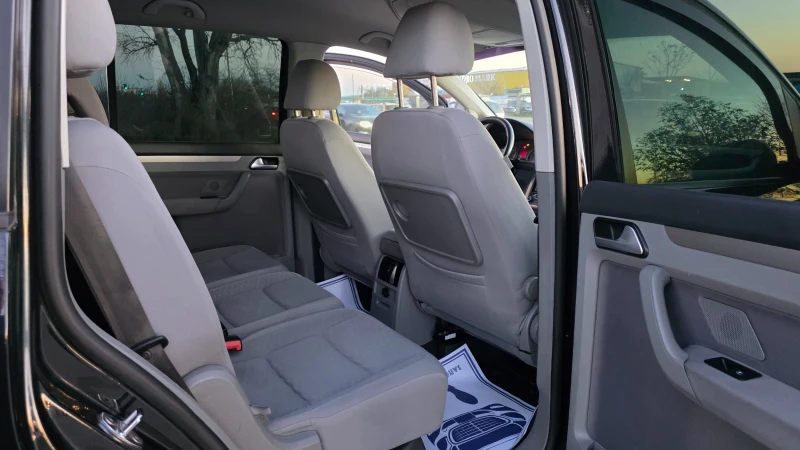 VW Touran 2.0d/140hp/8kl/FACCE LIFT, снимка 10 - Автомобили и джипове - 53156971