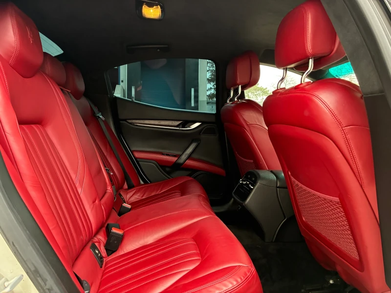 Maserati Ghibli Maserati Ghibli 3.0D | 275HP, снимка 15 - Автомобили и джипове - 53261322