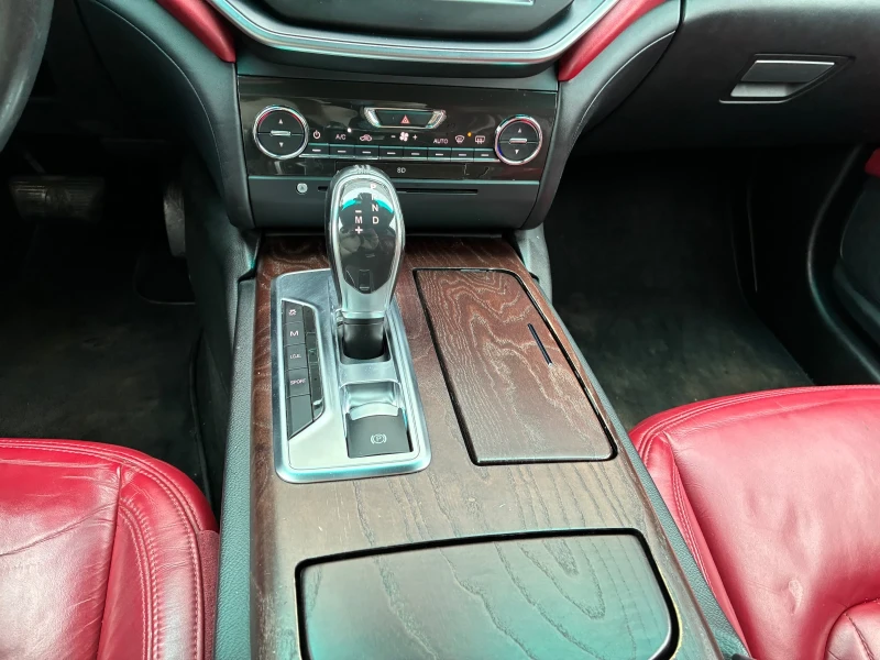Maserati Ghibli Maserati Ghibli 3.0D | 275HP, снимка 11 - Автомобили и джипове - 53261322
