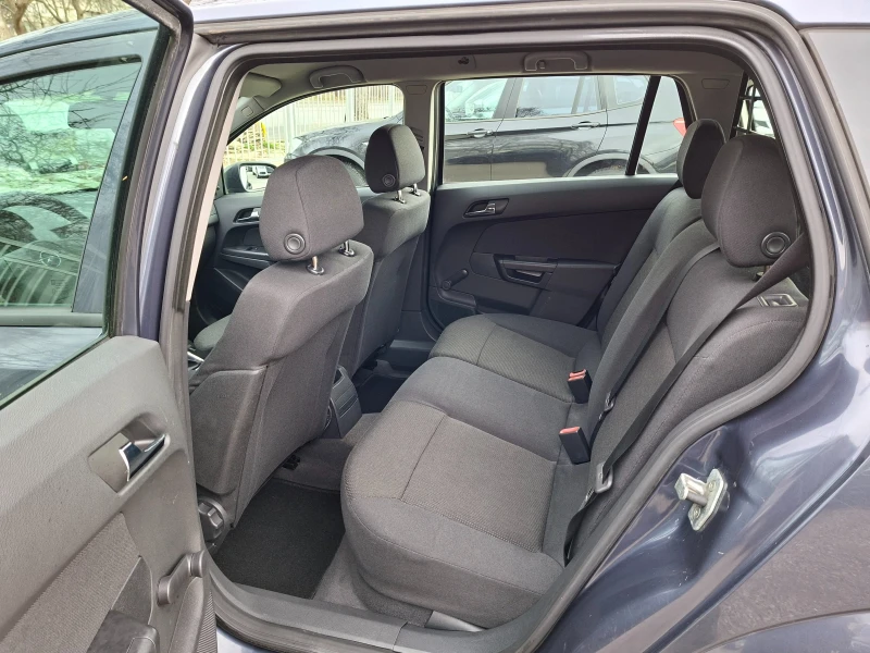 Opel Astra 1.7/100кс, снимка 11 - Автомобили и джипове - 53285198