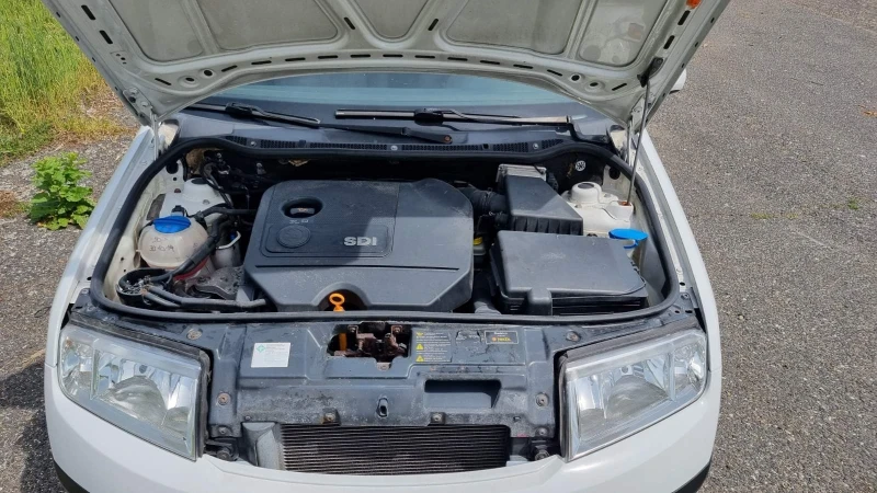 Skoda Fabia 1.9 SDI, снимка 12 - Автомобили и джипове - 53506849