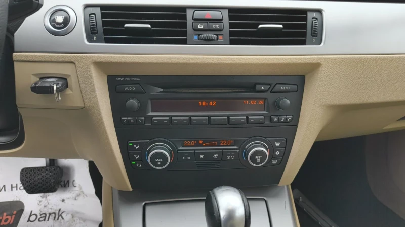 BMW 320 АВТОМАТ, снимка 8 - Автомобили и джипове - 53508774