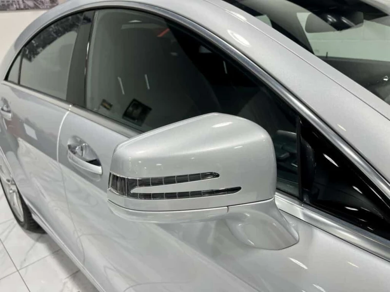 Mercedes-Benz CLS 550 V8 Bi TURBO | LOW KMS| AMG PKG| 4MATIC| , снимка 9 - Автомобили и джипове - 53510430