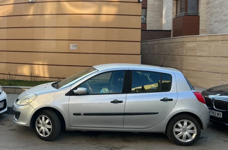 Renault Clio 1.4 98k.c. - изображение 4