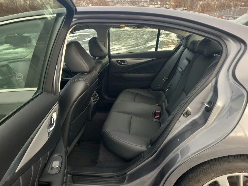 Infiniti Q50 ESSENTIAL TECH * * CARFAX * * АВТО КРЕДИТ * * , снимка 9 - Автомобили и джипове - 52775489