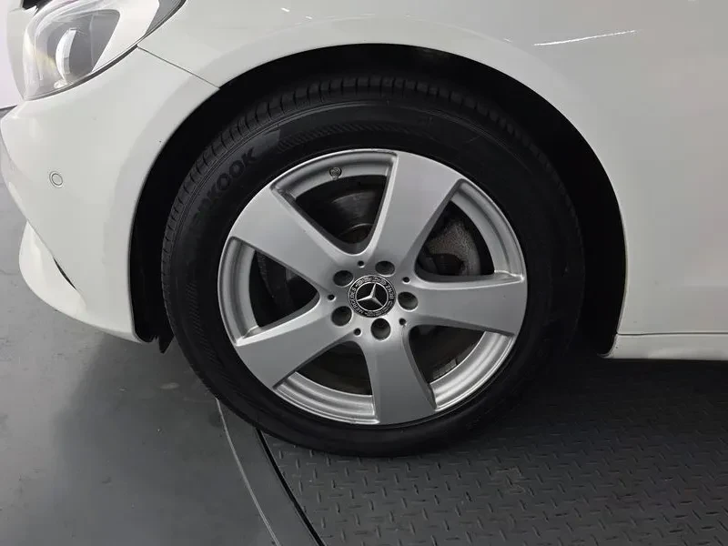 Mercedes-Benz C 200 2.0, снимка 5 - Автомобили и джипове - 54278041