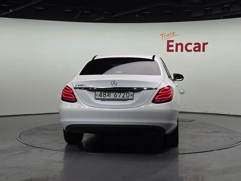 Mercedes-Benz C 200 2.0, снимка 4 - Автомобили и джипове - 54278041