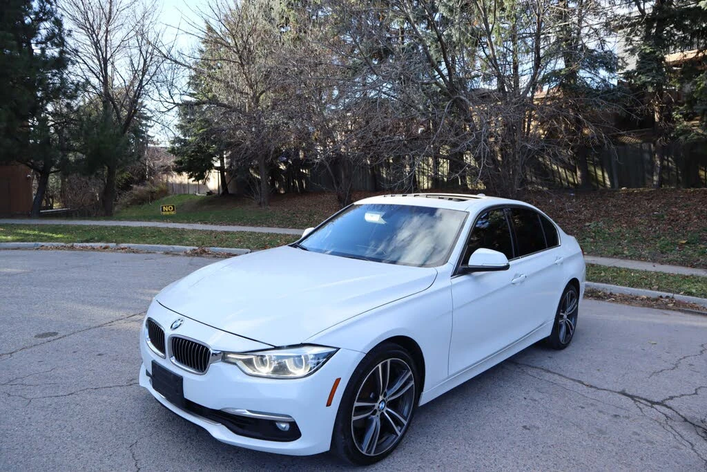 BMW 330 i XDRIVE* ПОДГРЕВ* ШИБИДАХ* КАМЕРА* КЕЙЛЕС, снимка 1