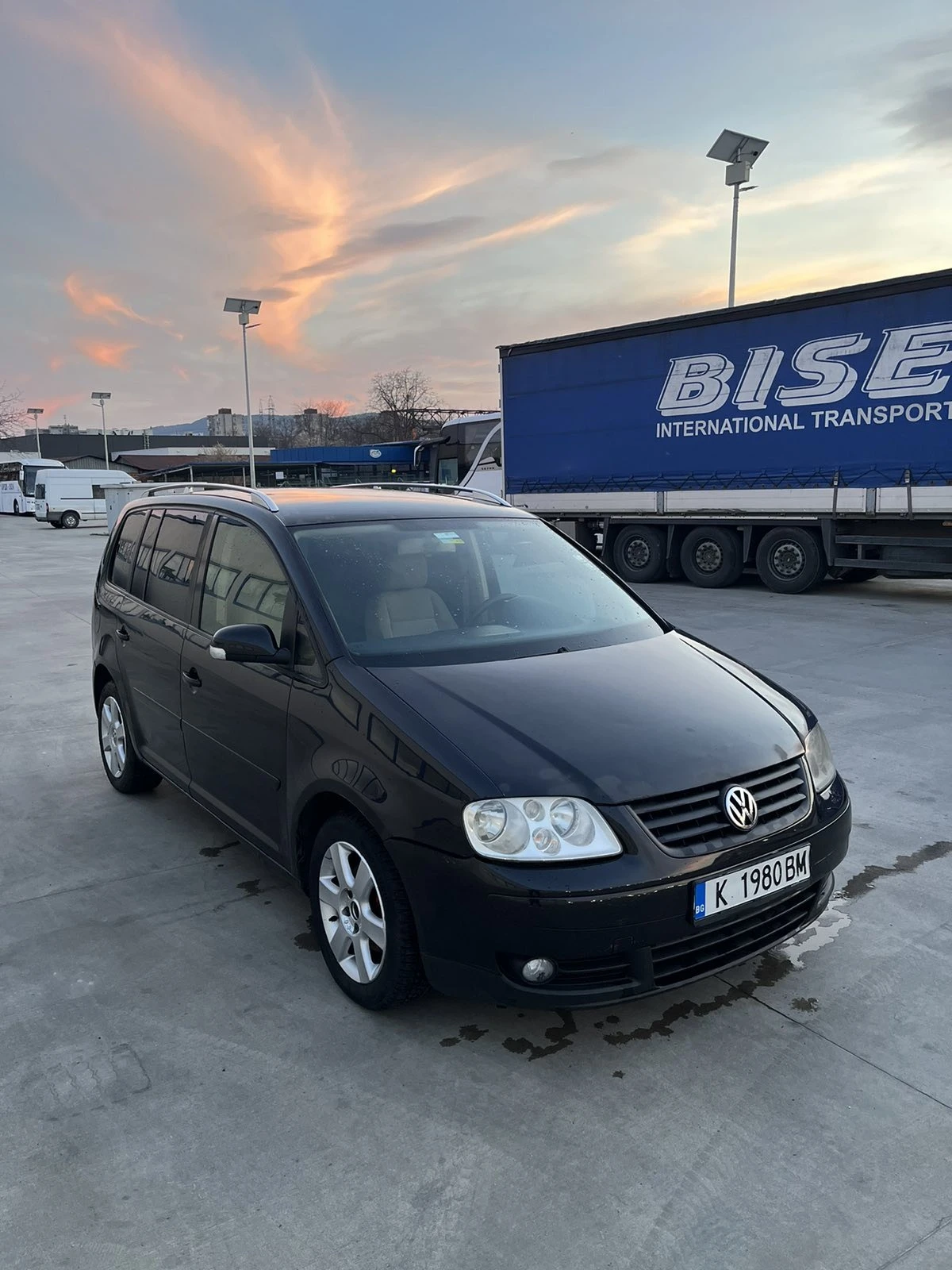 VW Touran 2.0 TDI BKD - изображение 3