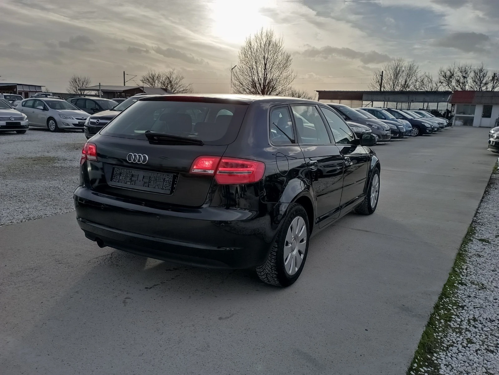 Audi A3 Sportback - изображение 4