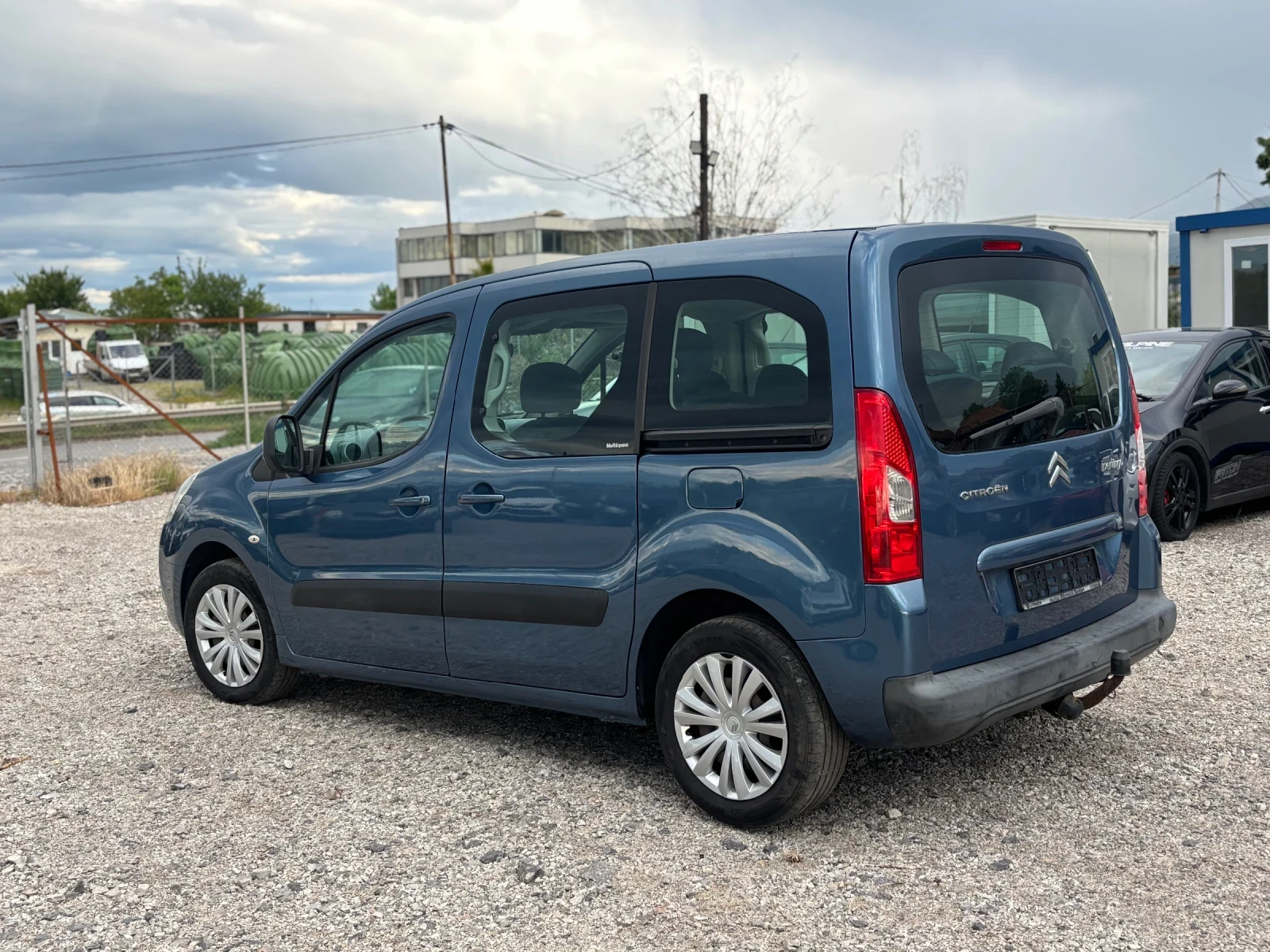Citroen Berlingo 1.6-109кс, AC, 7-местен - изображение 2
