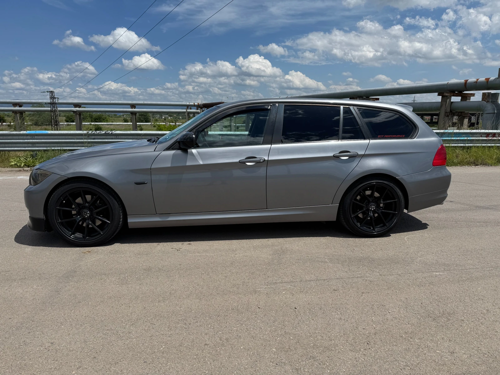 BMW 320 2.0D facelift - изображение 4