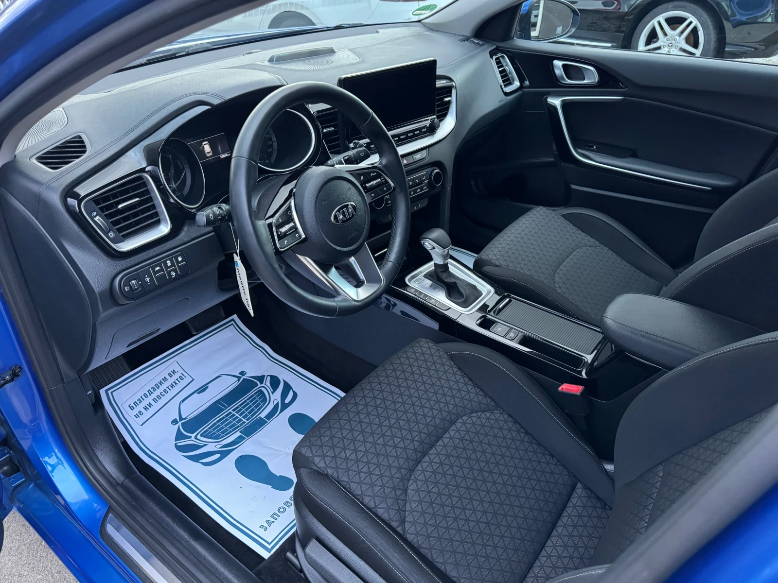 Kia Ceed VISION 1.6 GDI Plug-in Hybrid - изображение 9