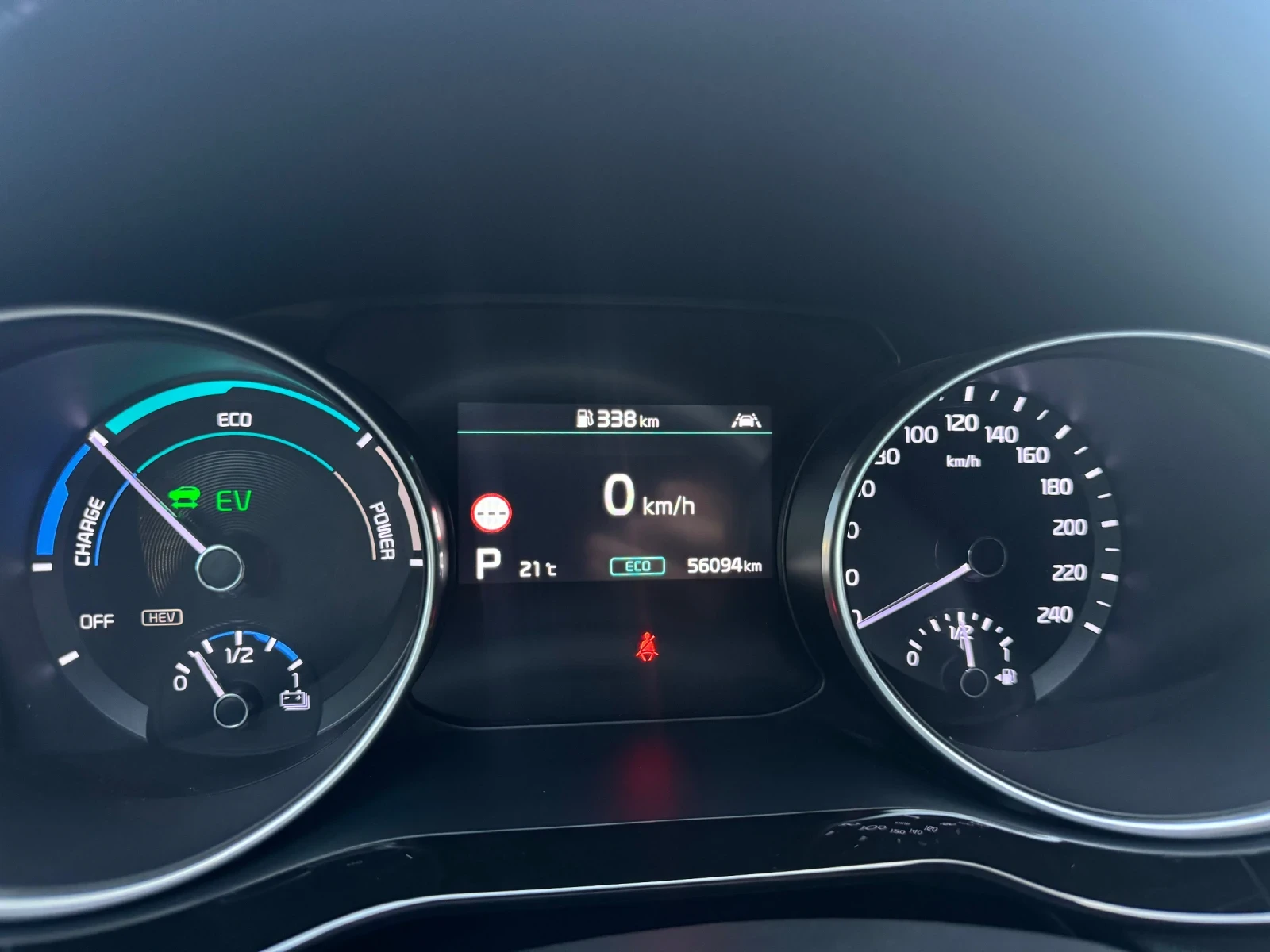 Kia Ceed VISION 1.6 GDI Plug-in Hybrid | Mobile.bg   13