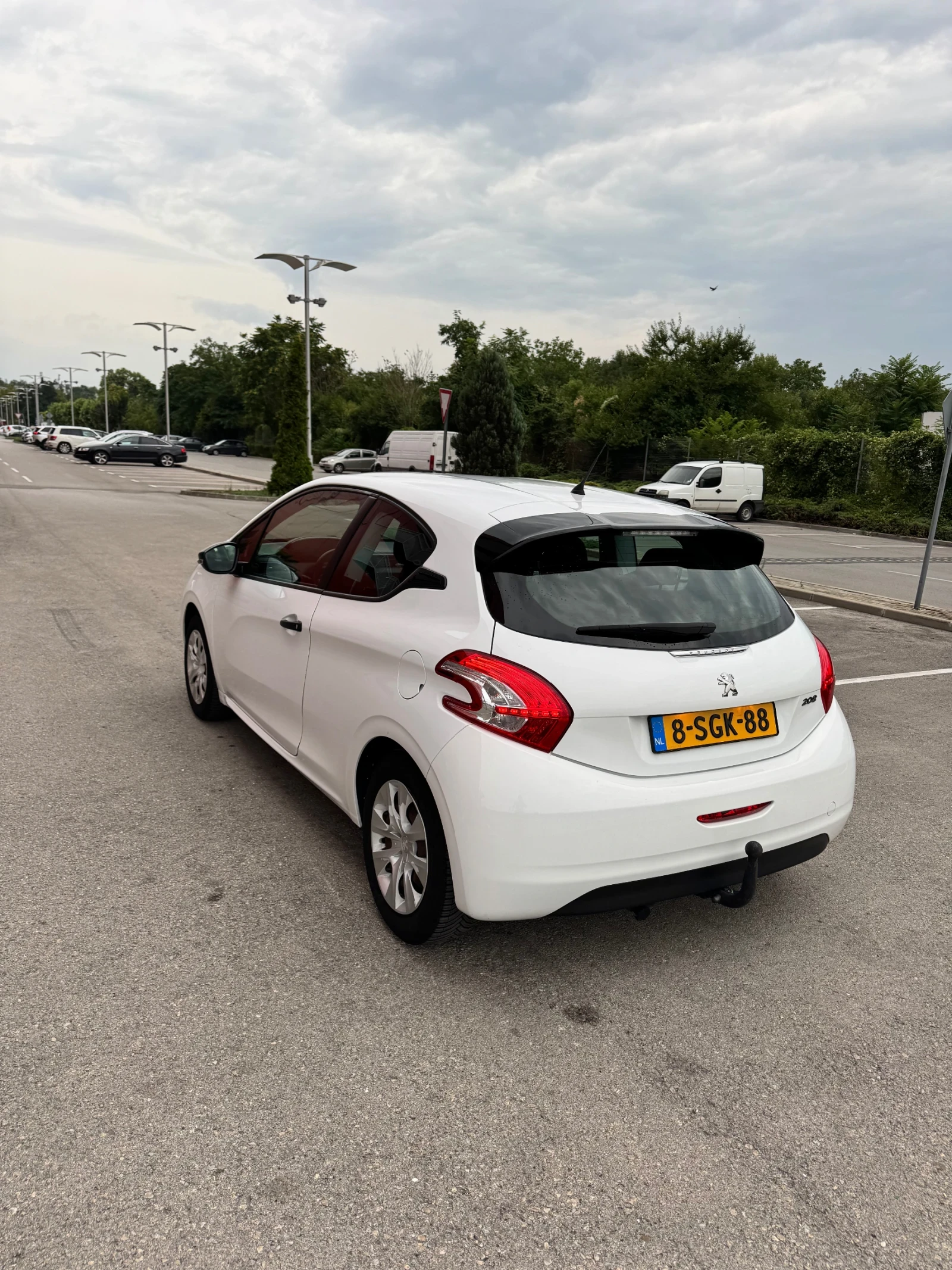 Peugeot 208 1.0 - изображение 5