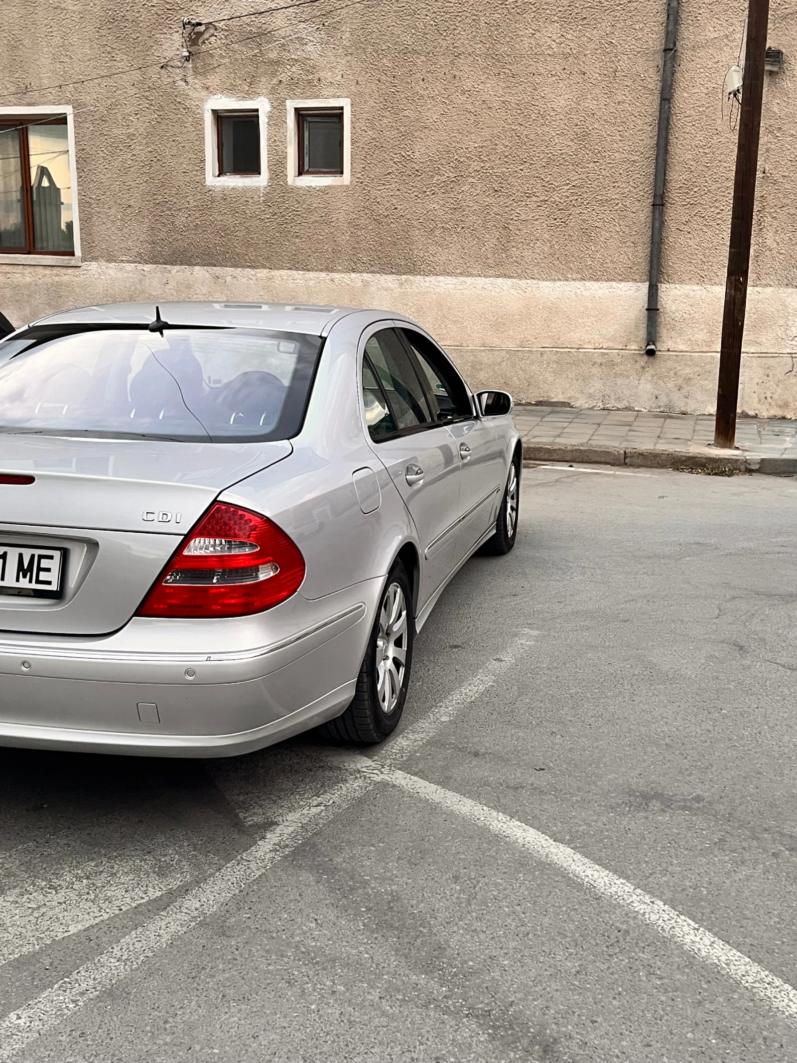 Mercedes-Benz E 320  - изображение 7