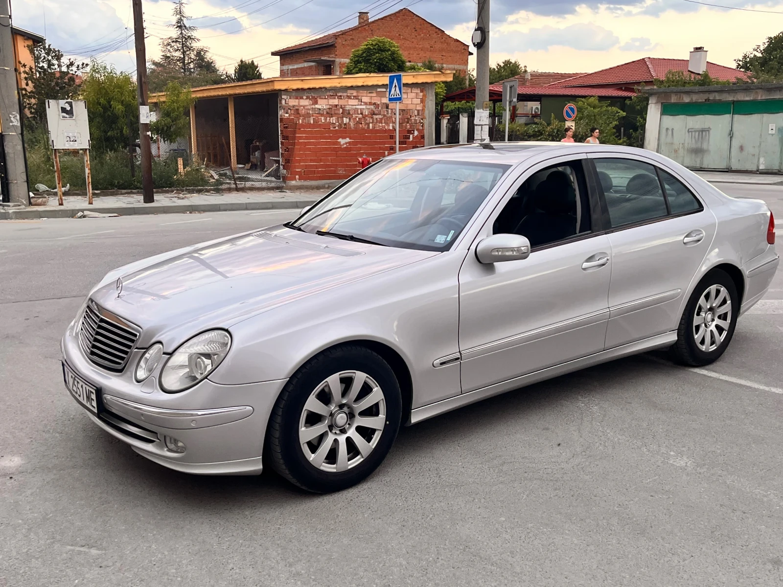 Mercedes-Benz E 320  - изображение 5