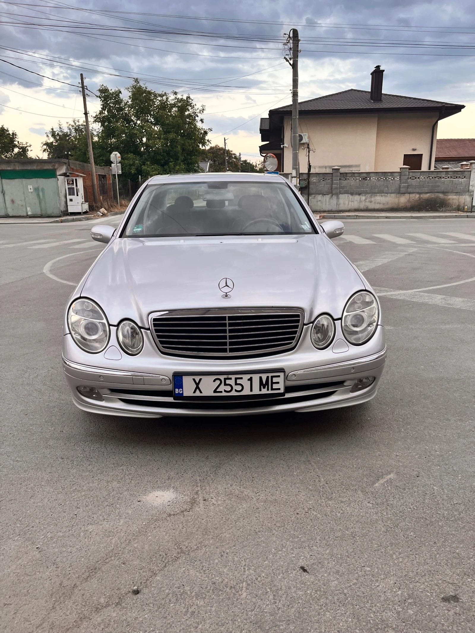 Mercedes-Benz E 320  - изображение 10