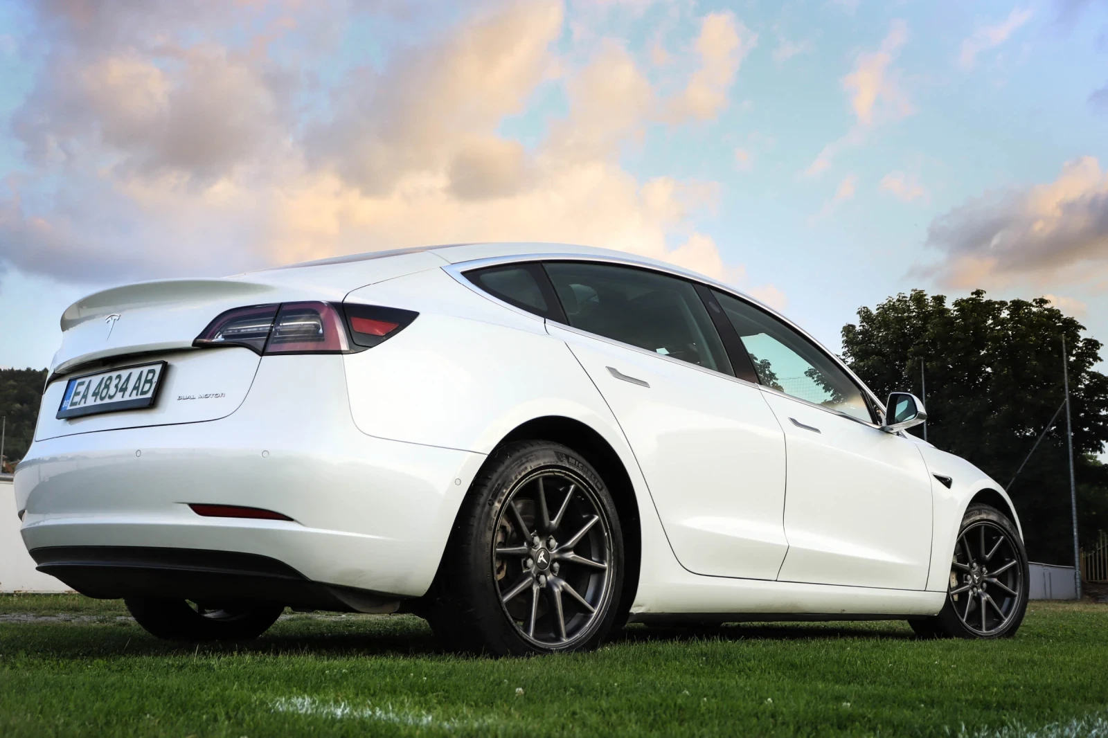 Tesla Model 3 Dual Motor - изображение 4
