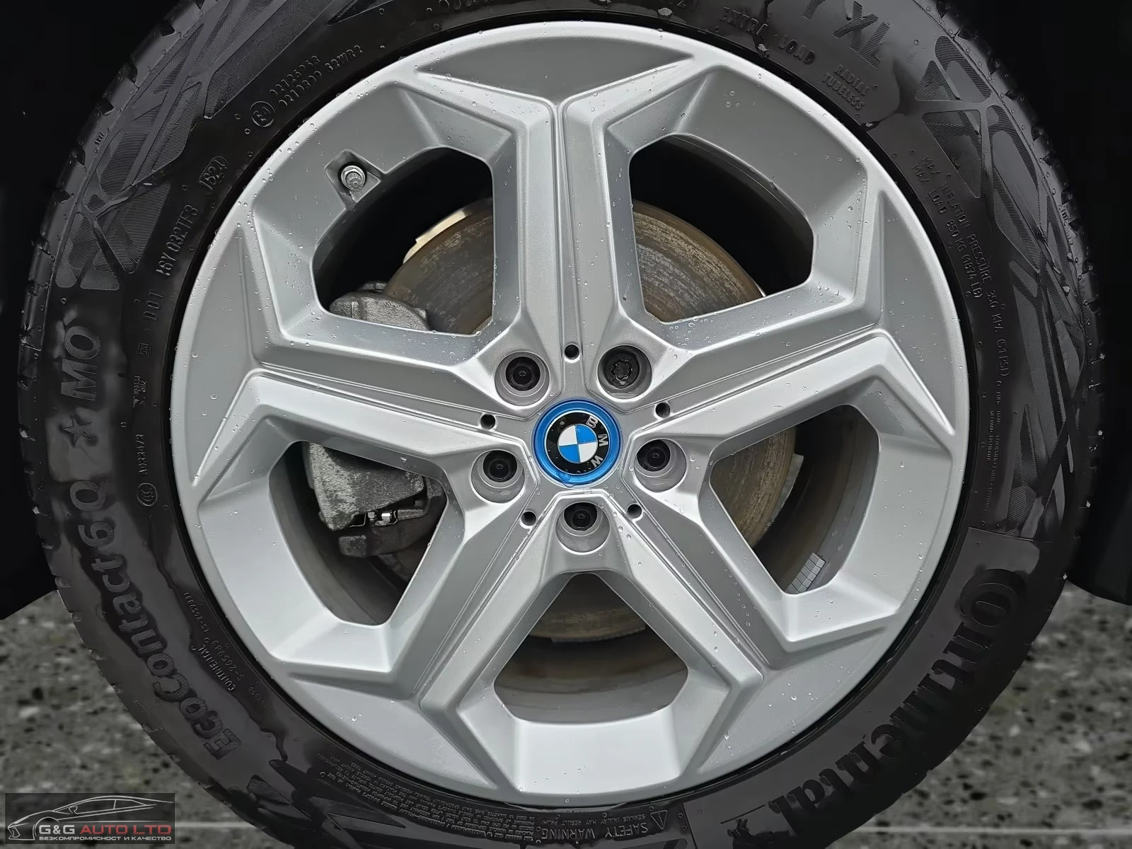 BMW iX1 xDRIVE30/313HP/HUD/PARK+ /DR.ASS/MEM/ADAP.LED/687f - изображение 10