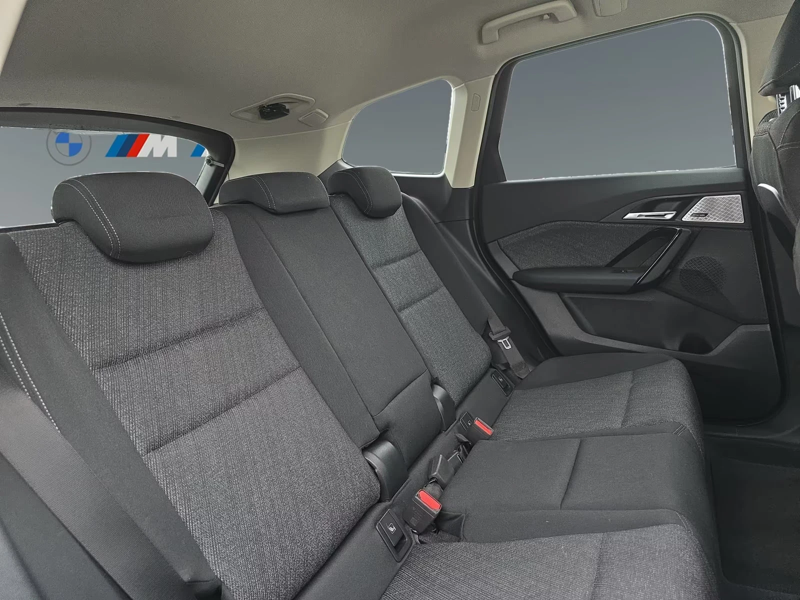 BMW iX1 xDRIVE30/313HP/HUD/PARK+ /DR.ASS/MEM/ADAP.LED/687f | Mobile.bg   16