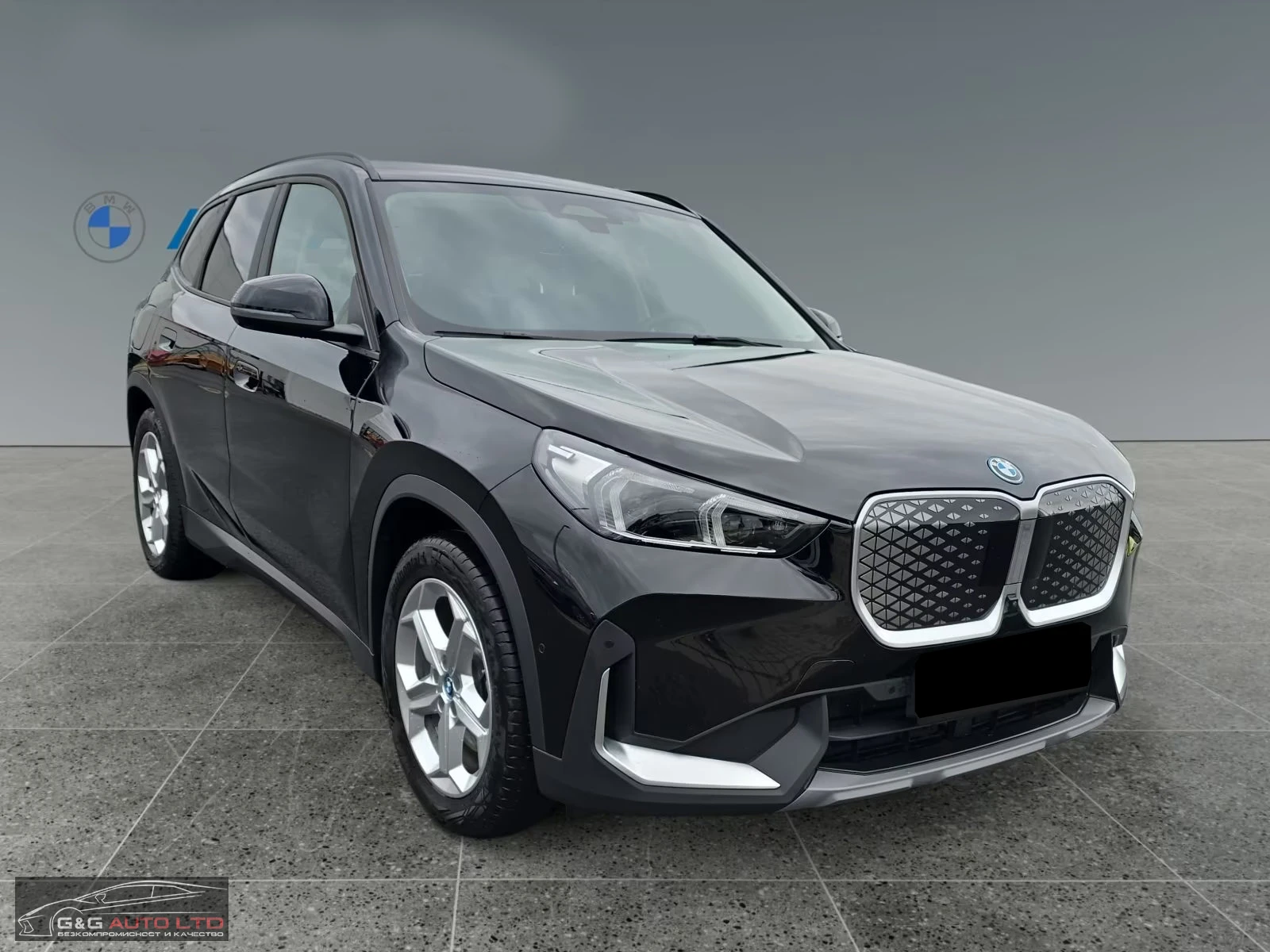 BMW iX1 xDRIVE30/313HP/HUD/PARK+ /DR.ASS/MEM/ADAP.LED/687f - изображение 5
