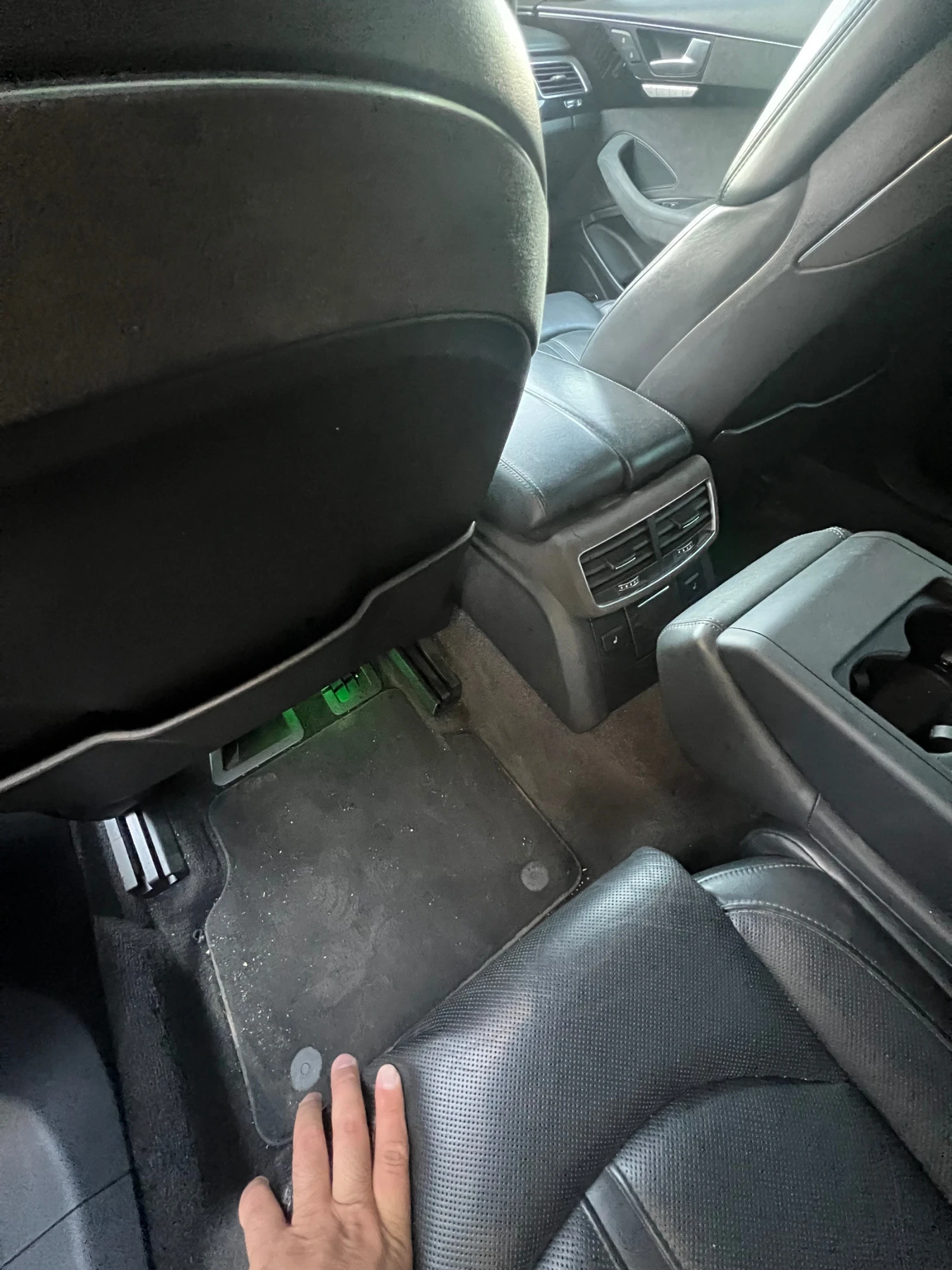 Audi A8 Audi A8  | Mobile.bg   13