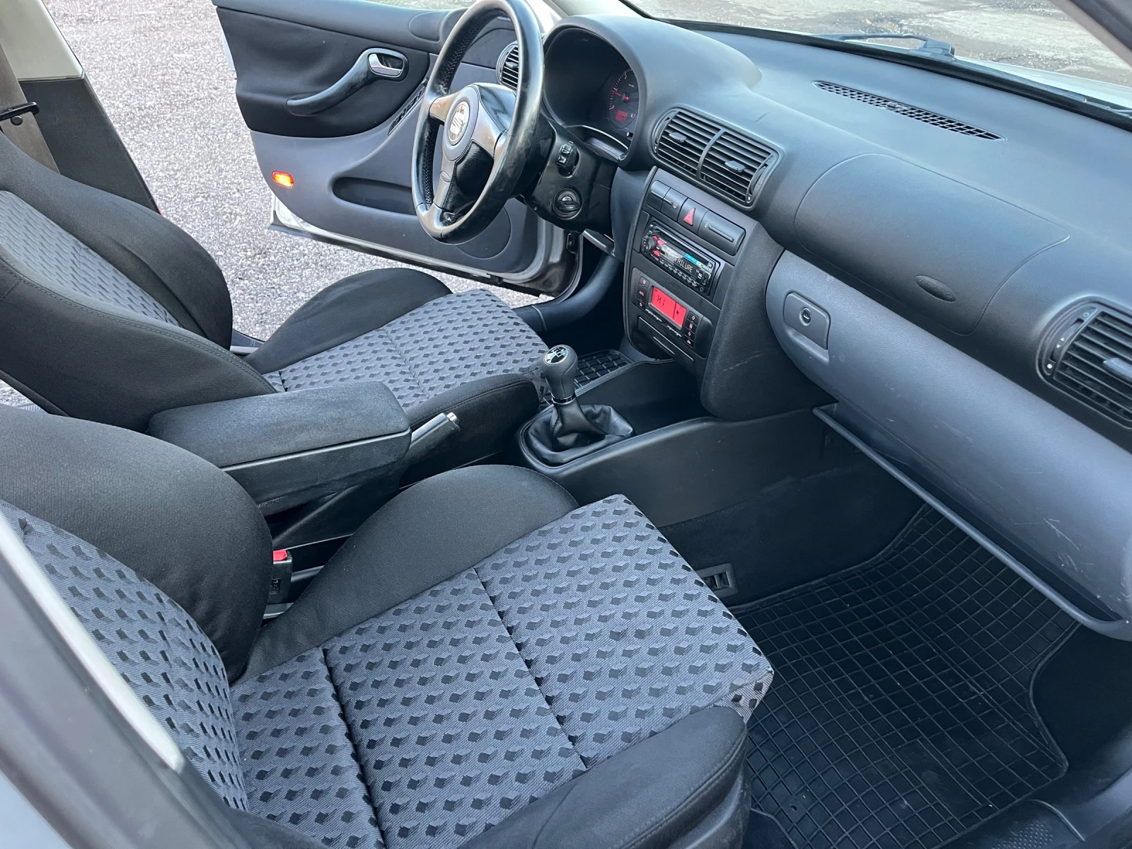 Seat Leon 1.9TDI 110 | Mobile.bg   10