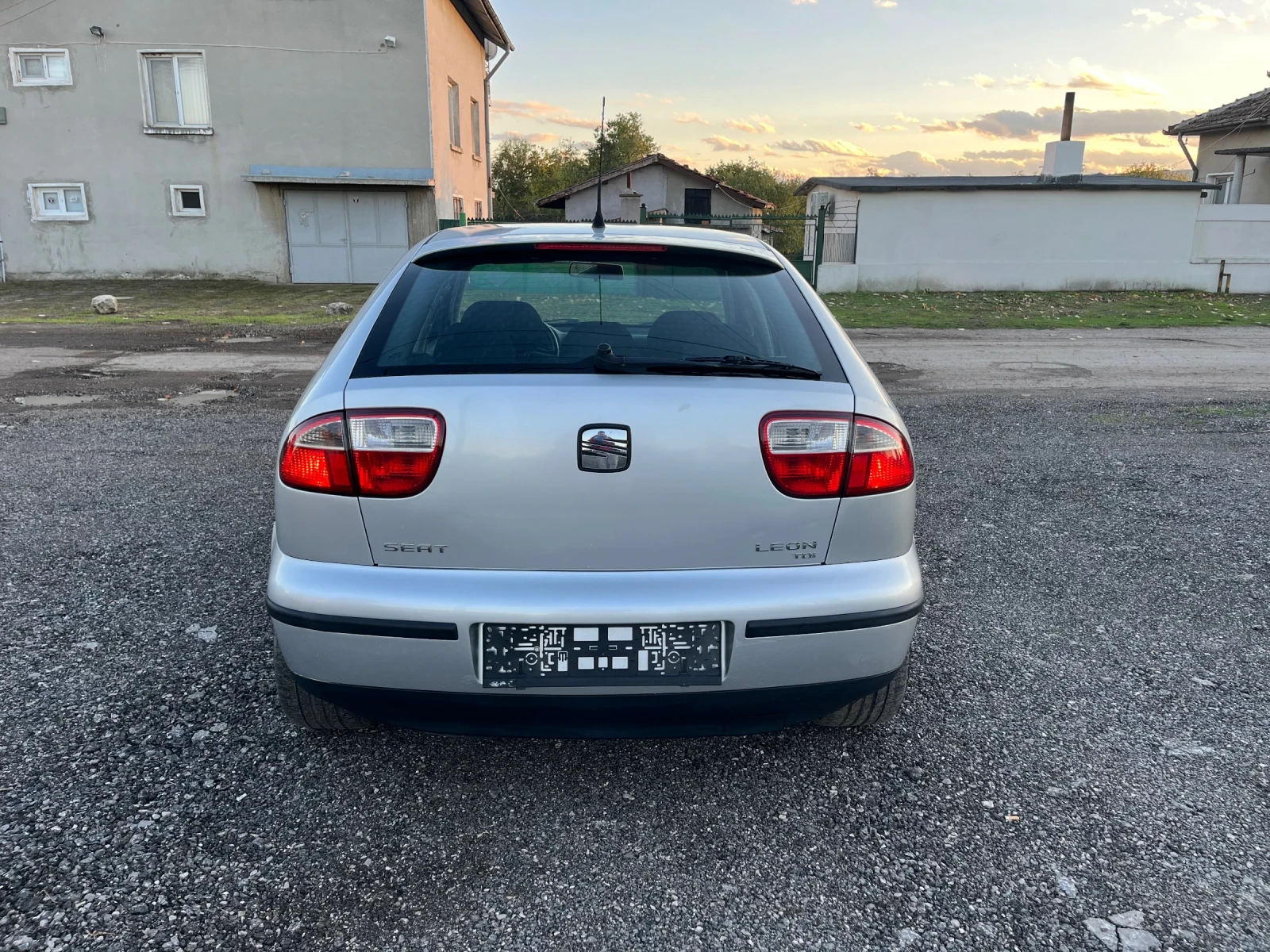 Seat Leon 1.9TDI 110 | Mobile.bg   4