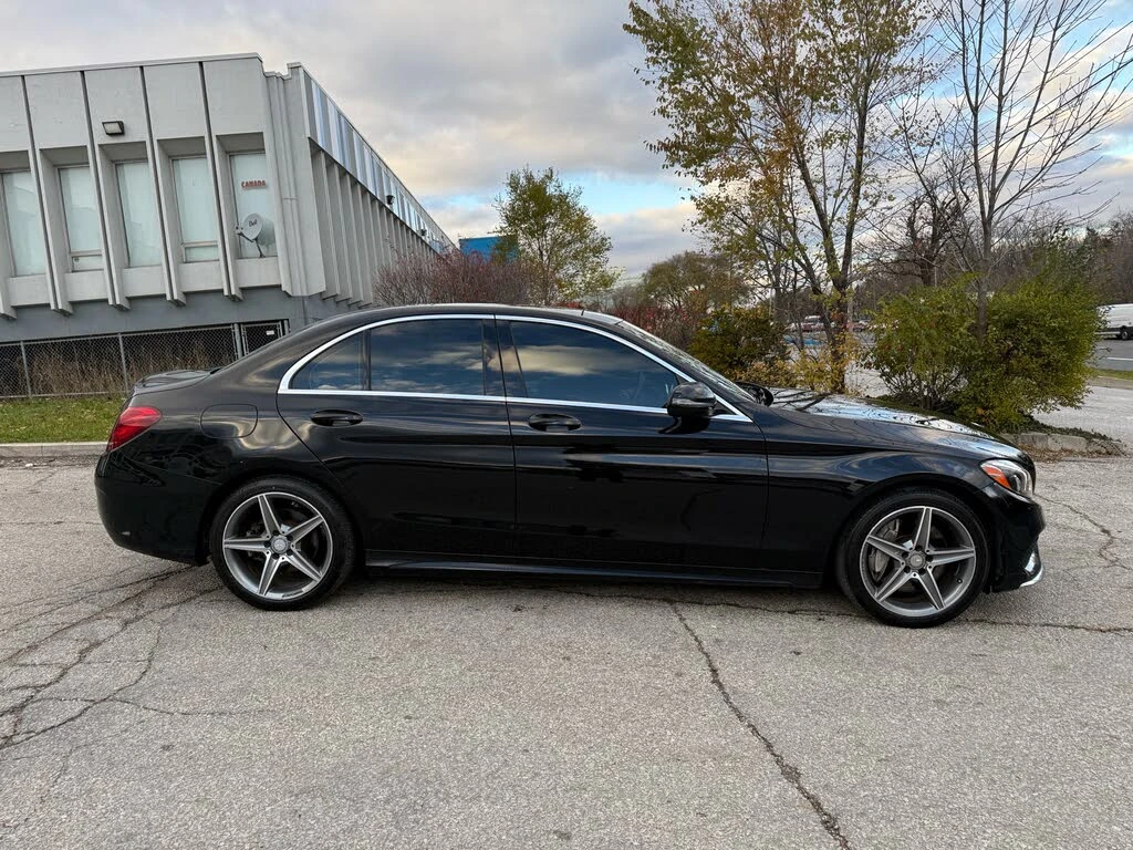 Mercedes-Benz C 300 * АВТО КРЕДИТ* ЦЕНА ДО БГ * СЕРВИЗНА ИСТОРИЯ *  - изображение 4