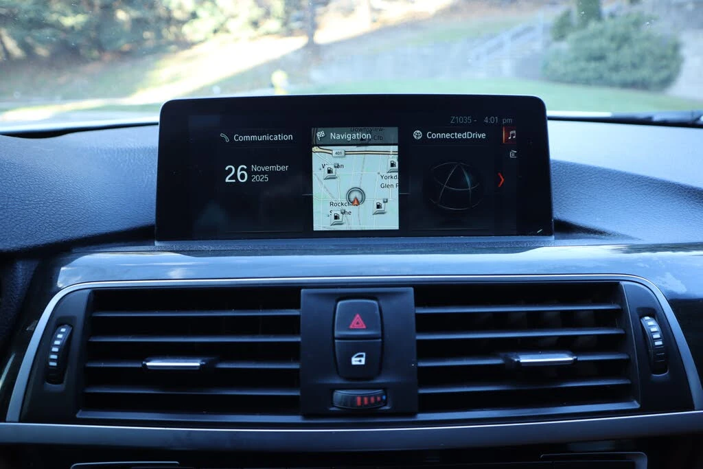 BMW 330 i XDRIVE* * * *  | Mobile.bg   9