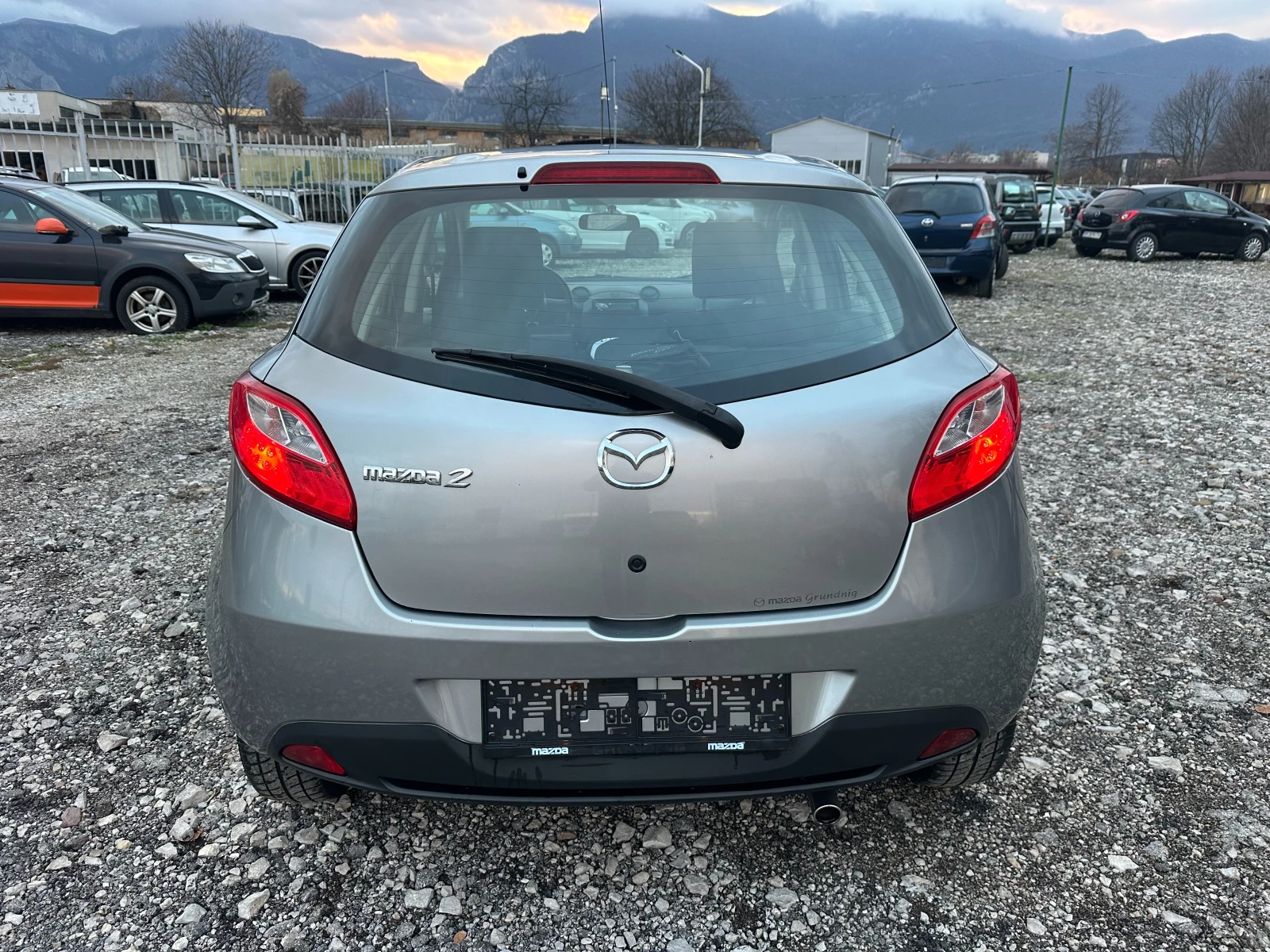 Mazda 2 1.3I 75KC | Mobile.bg   4