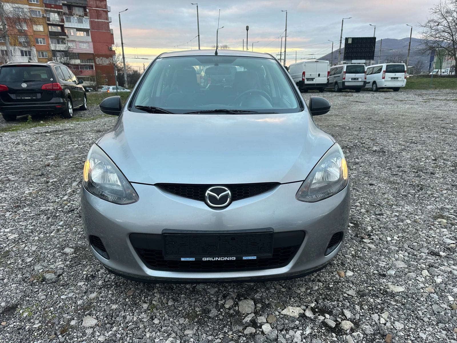 Mazda 2 1.3I 75KC | Mobile.bg   8