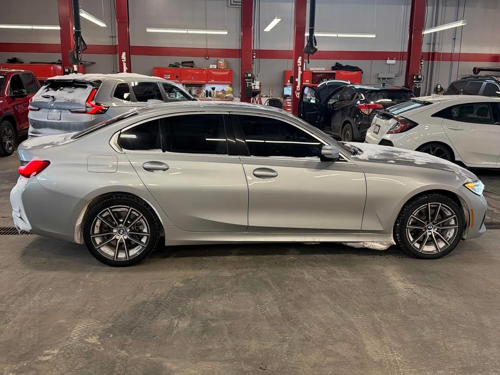 BMW 330 * 330i xDrive * CARFAX * ��� ������������ ������ | Mobile.bg � ����������� 3
