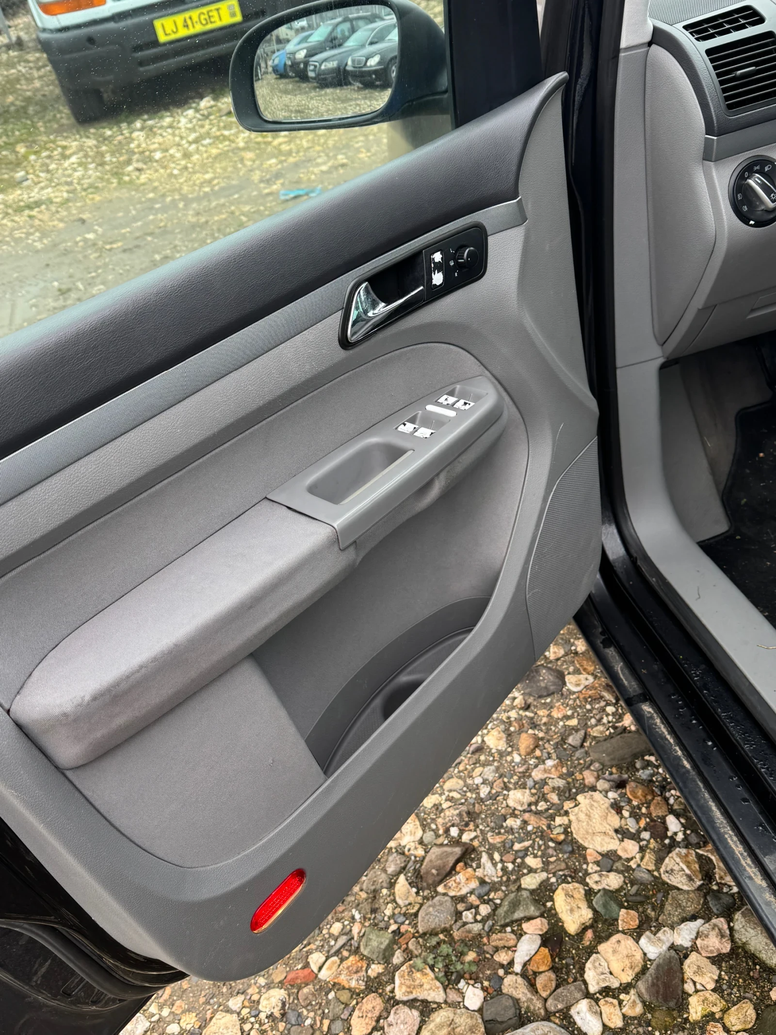 VW Touran 2.0 TD? | Mobile.bg � ����������� 7