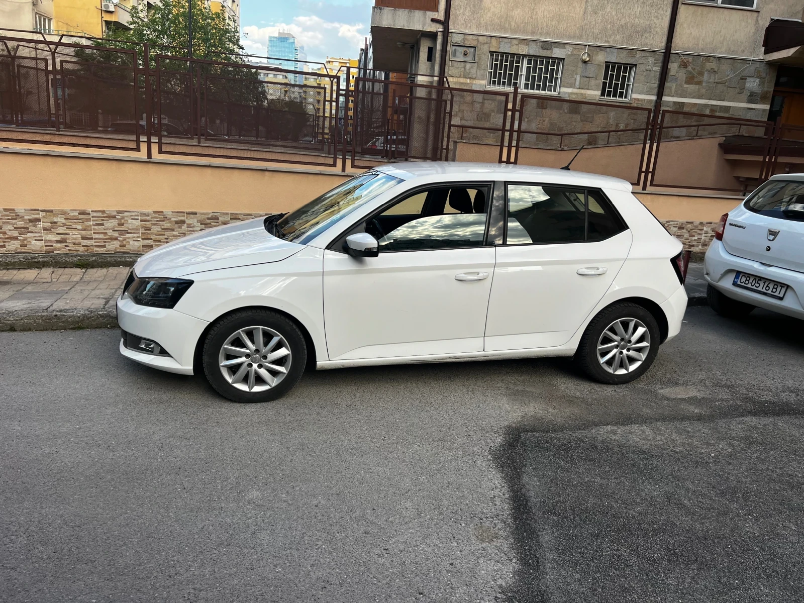 Skoda Fabia, снимка 10 - Автомобили и джипове - 54450017
