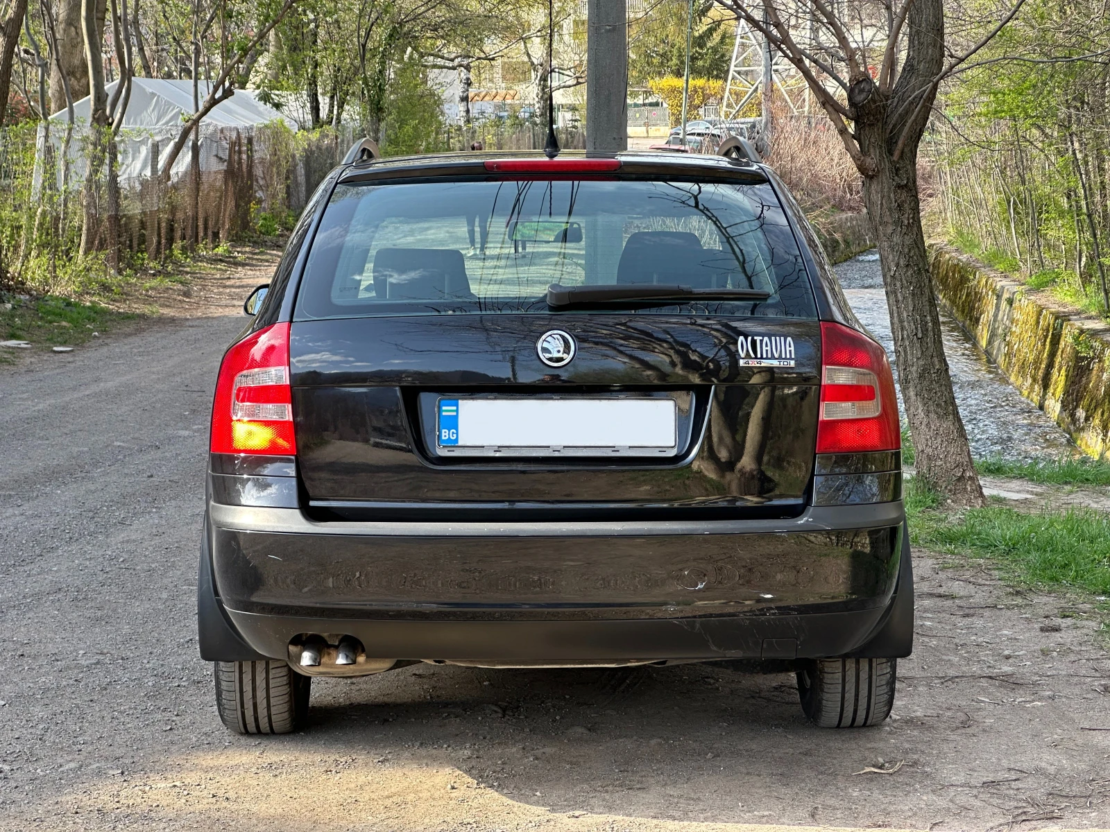 Skoda Octavia 1.9 TDI 4x4, снимка 8 - Автомобили и джипове - 54294761