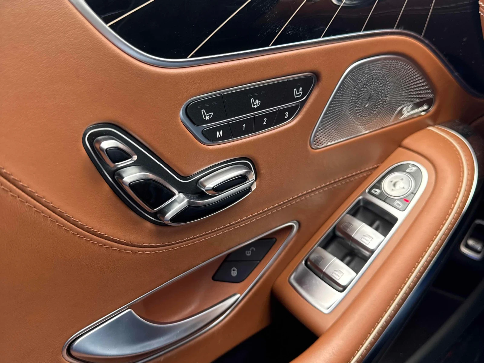 Mercedes-Benz S 63 AMG CARFAX * АВТОКРЕДИТ * ПРОГНОЗНА ЦЕНА ДО БГ, снимка 14 - Автомобили и джипове - 54512669